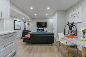 Stunning 2 bedroom - Oakville Prime Location